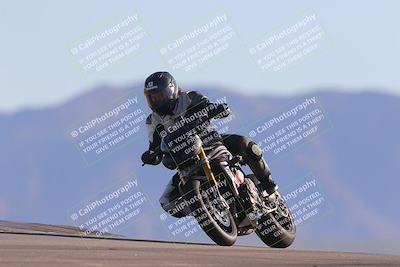 media/Nov-06-2023-Moto Forza (Mon) [[ce023d0744]]/3-Intermediate Group/Session 5 (Turn 9)/